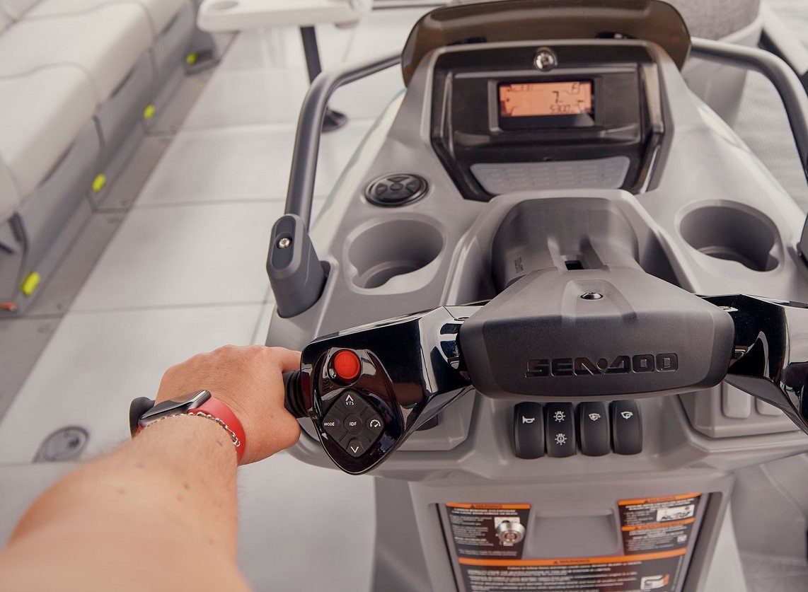 2026 Sea Doo Switch Compact 130 hp