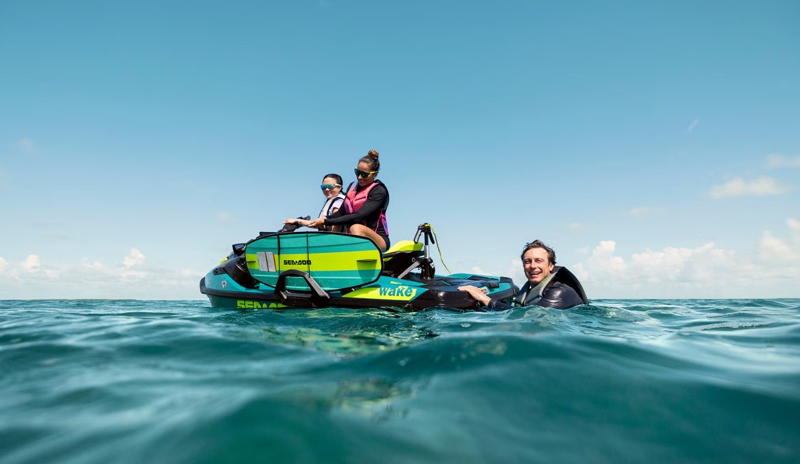 2027 Sea Doo Wake Pro 230 w/ Audio Teal Blue / Manta Green