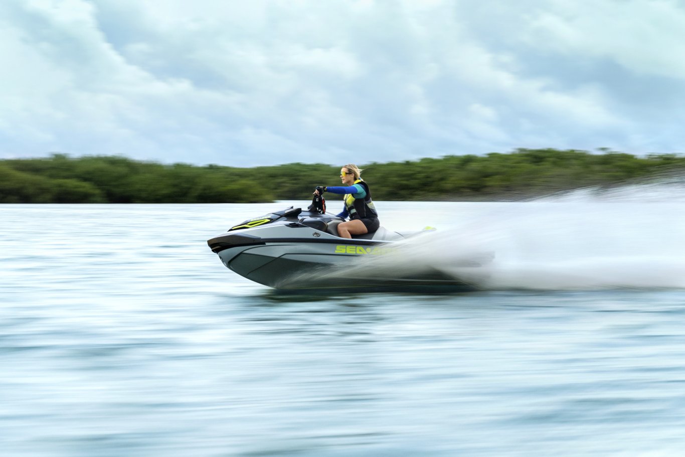 2026 Sea Doo RXT X 325 Ice Metal & Manta Green