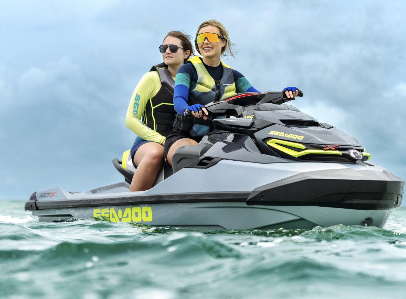 2026 Sea Doo RXT X 325 Ice Metal & Manta Green