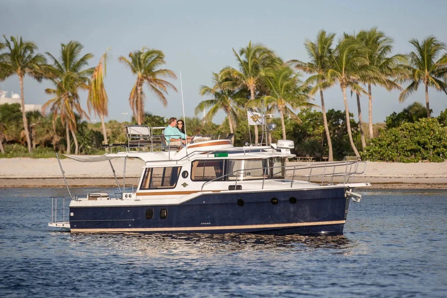 Find Your Boat: Explore Differences Between Ranger Tug R 27 and R 29 Models