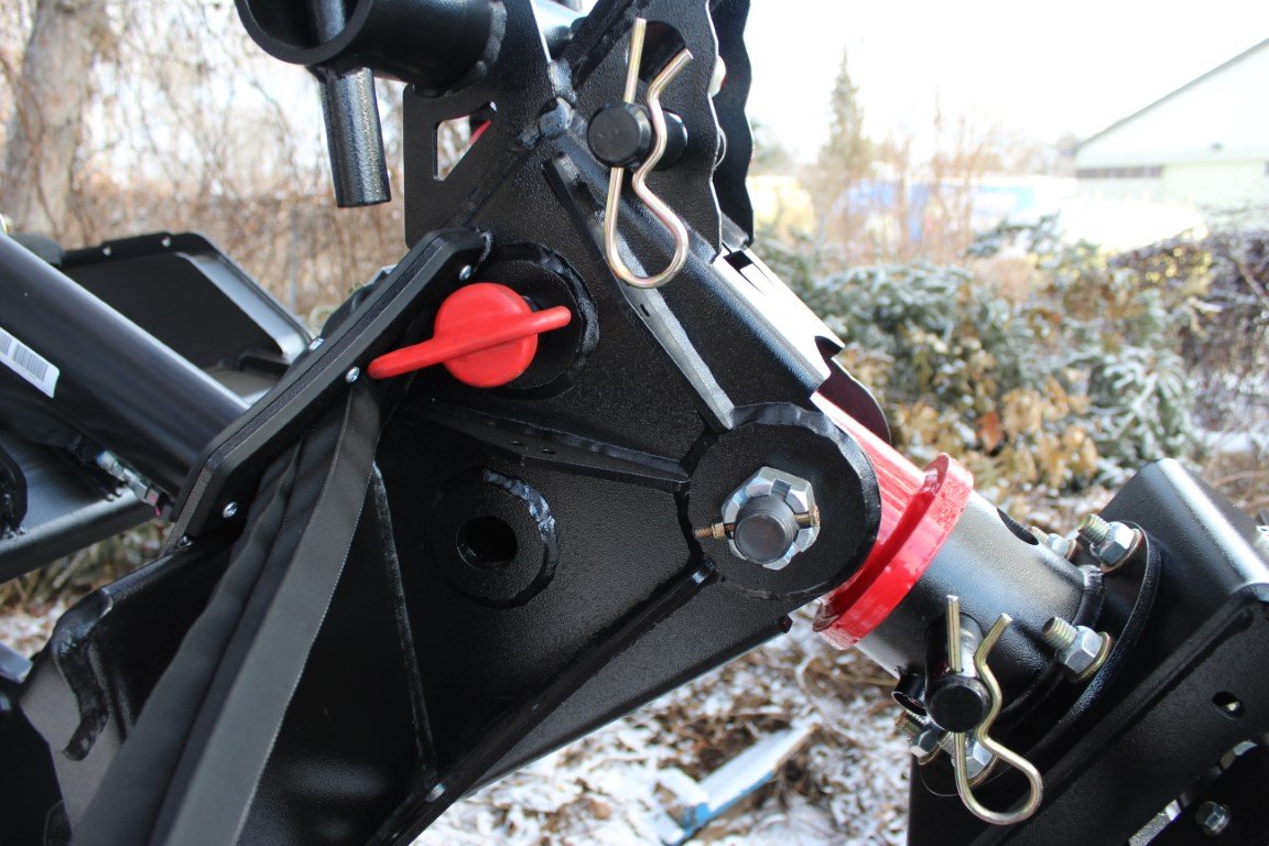 Branch Manager Pendulum Grapple