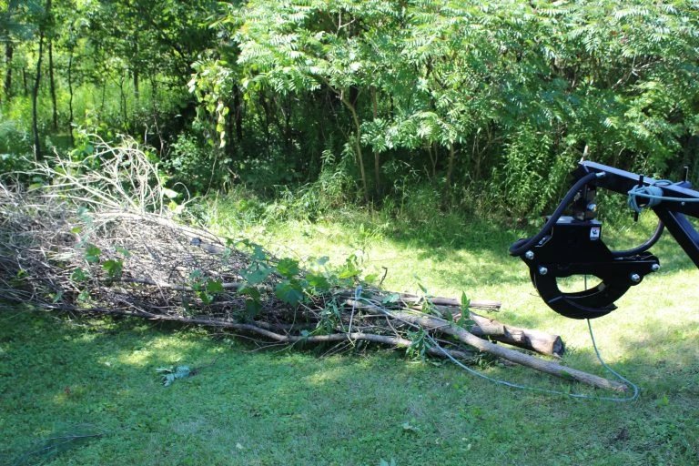 Branch Manager 56 T1001 BMG 3 Point Tractor Log Grapple