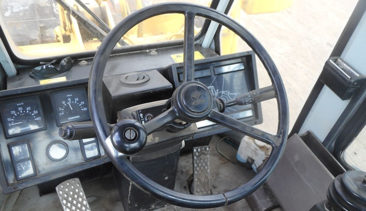 1996 Daewoo MG200 Wheel Loader
