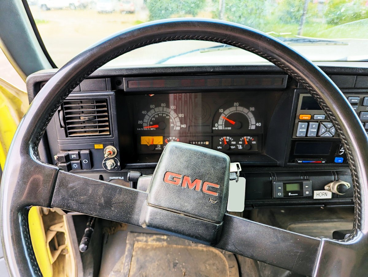 1993 GMC TopKick C6500 S/A Service Truck