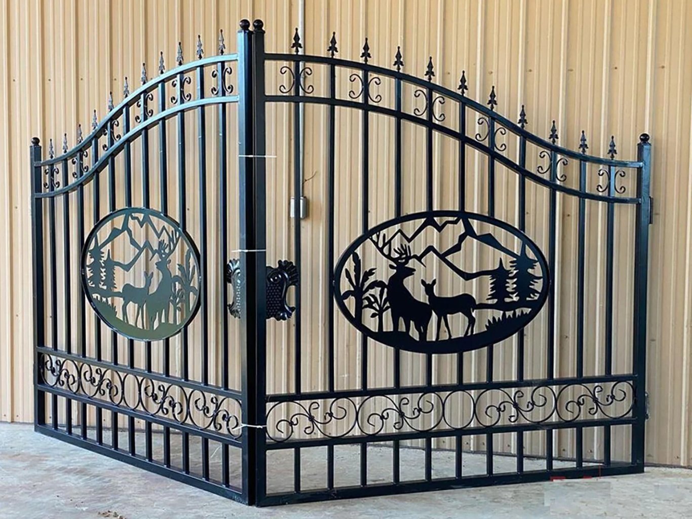 Greatbear Dual Swing Wrought Iron Gate for Driveway 14Ft