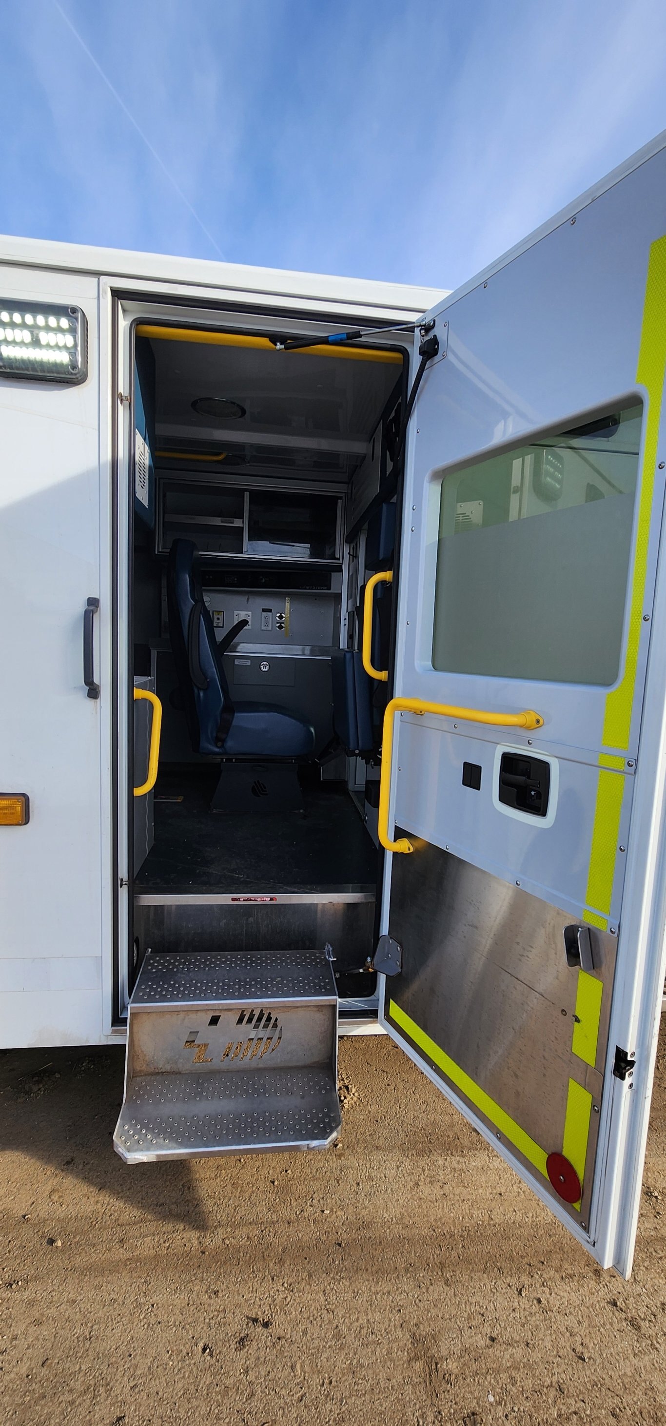 2015 Chevrolet G3500 Cutaway Ambulance