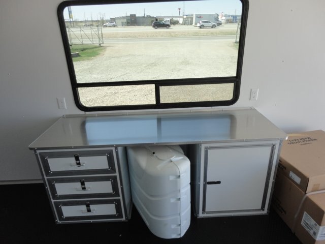 2023 CARGO MATE SILVER CROWN EDITION 8 X 24 OFFICE TRAILER #491170
