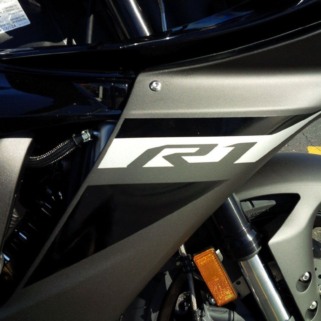 2024 Yamaha YZF R1 Performance Black