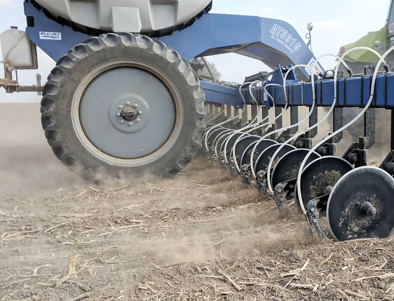 BLUJET 15 SERIES LIQUID FERTILIZER APPLICATORSHarco Ag Equipment