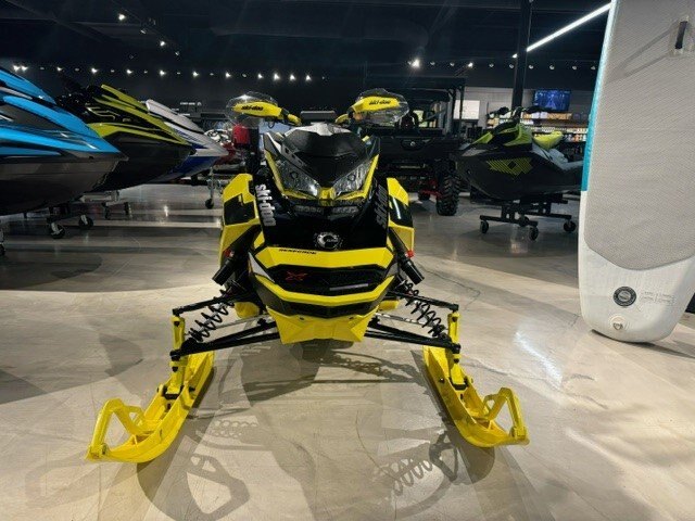 2021 Ski Doo Renegade XRS 850 E TEC