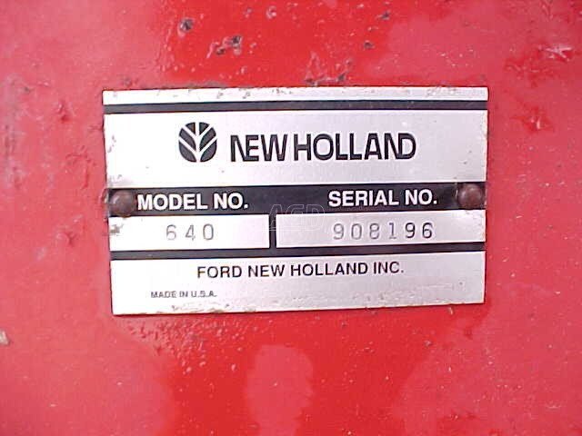 1995 New Holland 640