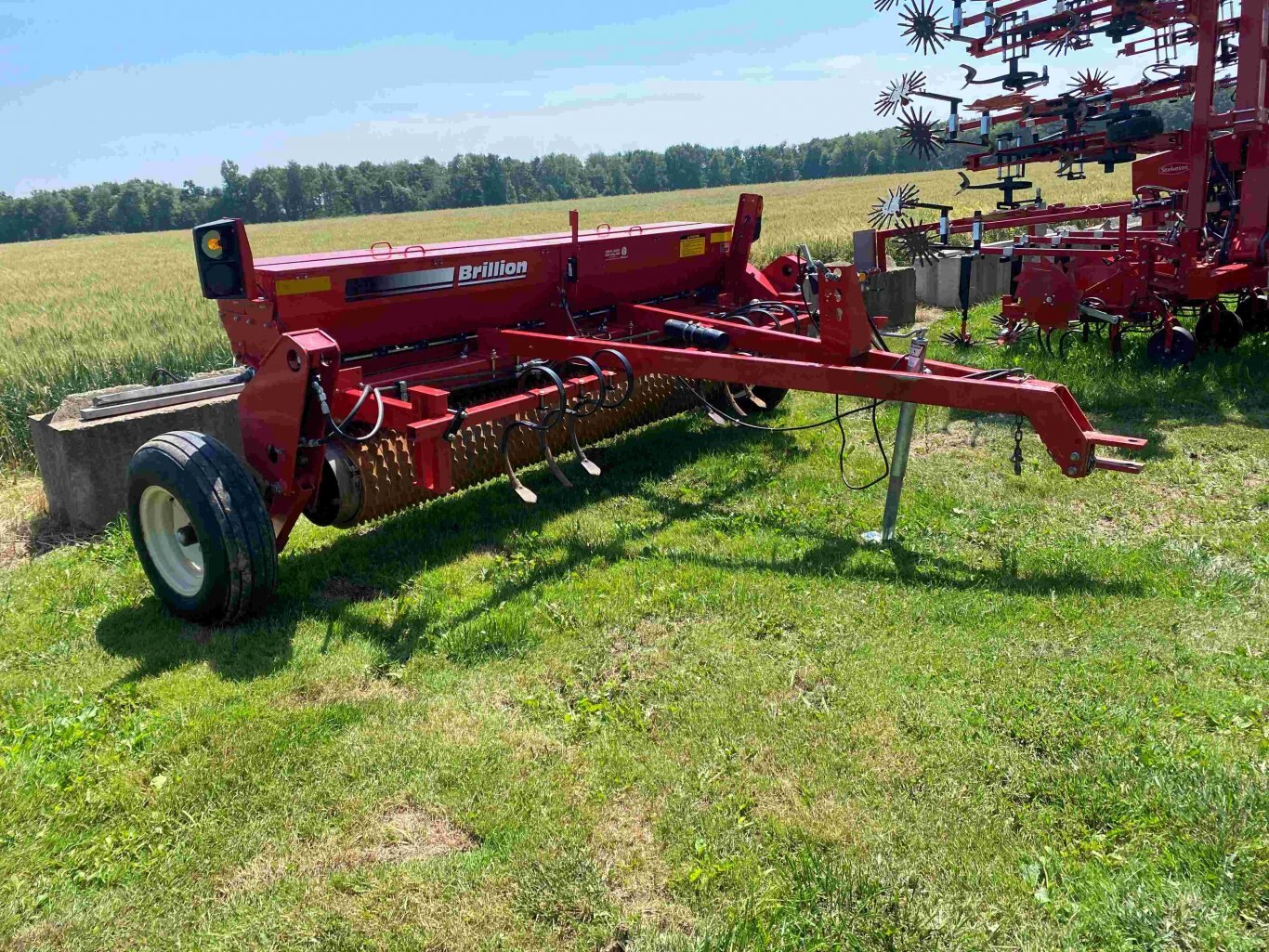 featured-equipment-gj-s-harvest-centre-inc