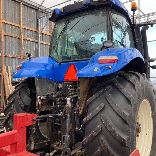 2012 New Holland T8.300