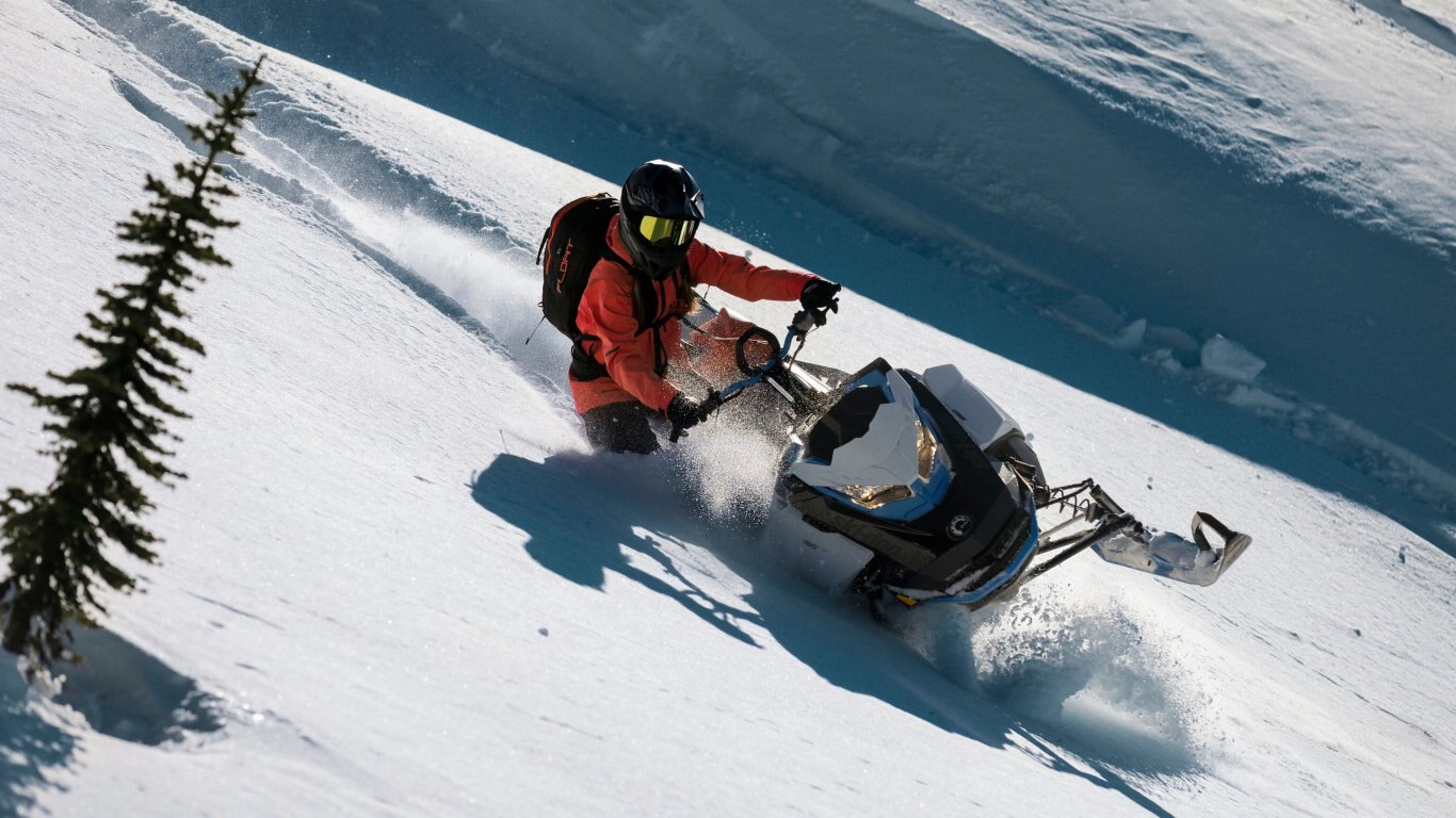 2022 Ski Doo Summit X with Expert package Rotax® 850 E TEC Turbo