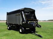 H&S 6200 Series Forage Boxes