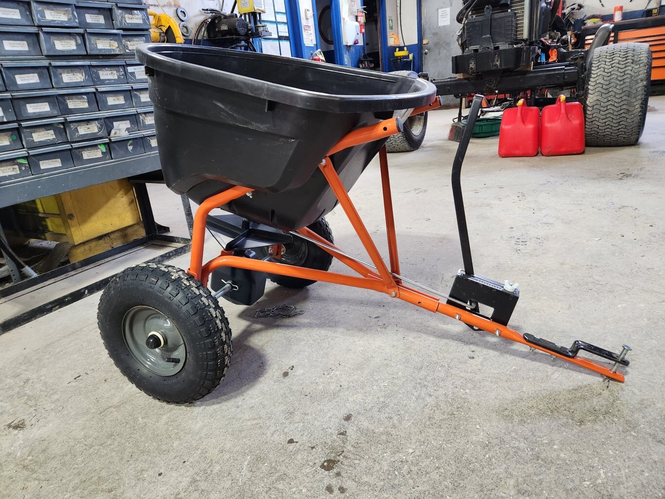 NEW Agri Fab 450463 tow type broadcast spreader