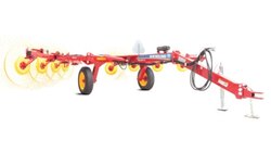 New Holland ProCart™ and ProCart™ PLUS Deluxe Carted Wheel Rakes - 819 8-Wheel