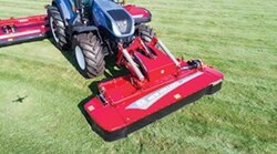 New Holland MegaCutter™ Triple Disc Mowers and Mower-Conditioners - MegaCutter™ 512 Front Mounted Disc Mower-Conditioner