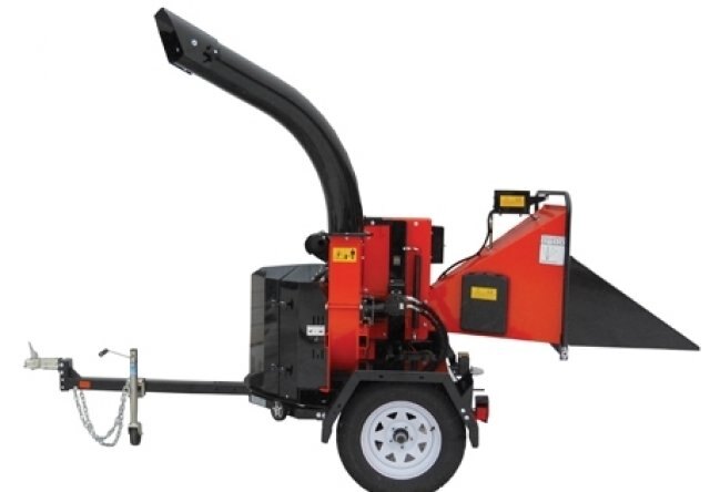 Wood Chipper - 8'' Towable Auto Feed