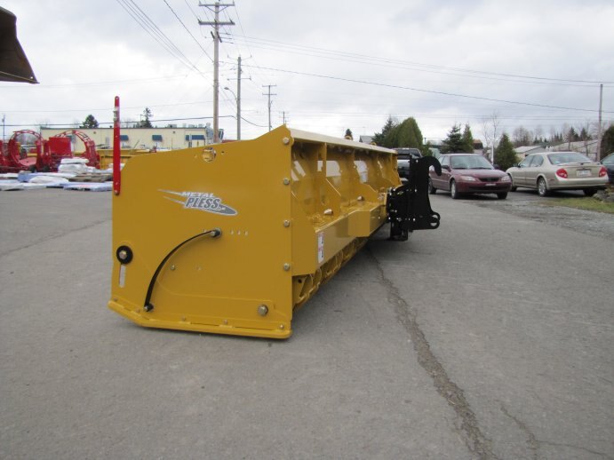 SNOW REMOVAL ATTACHMENT SALES Shaw Brothers, Barrie ONSnow Pusher Metal Pless LiveBoxx