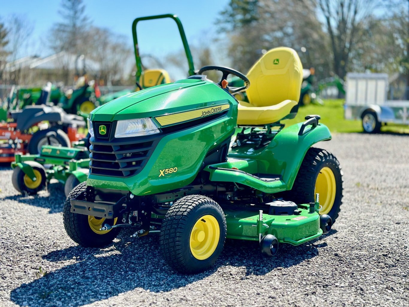 John Deere X580 Lawn Tractor with 54-in. Deck