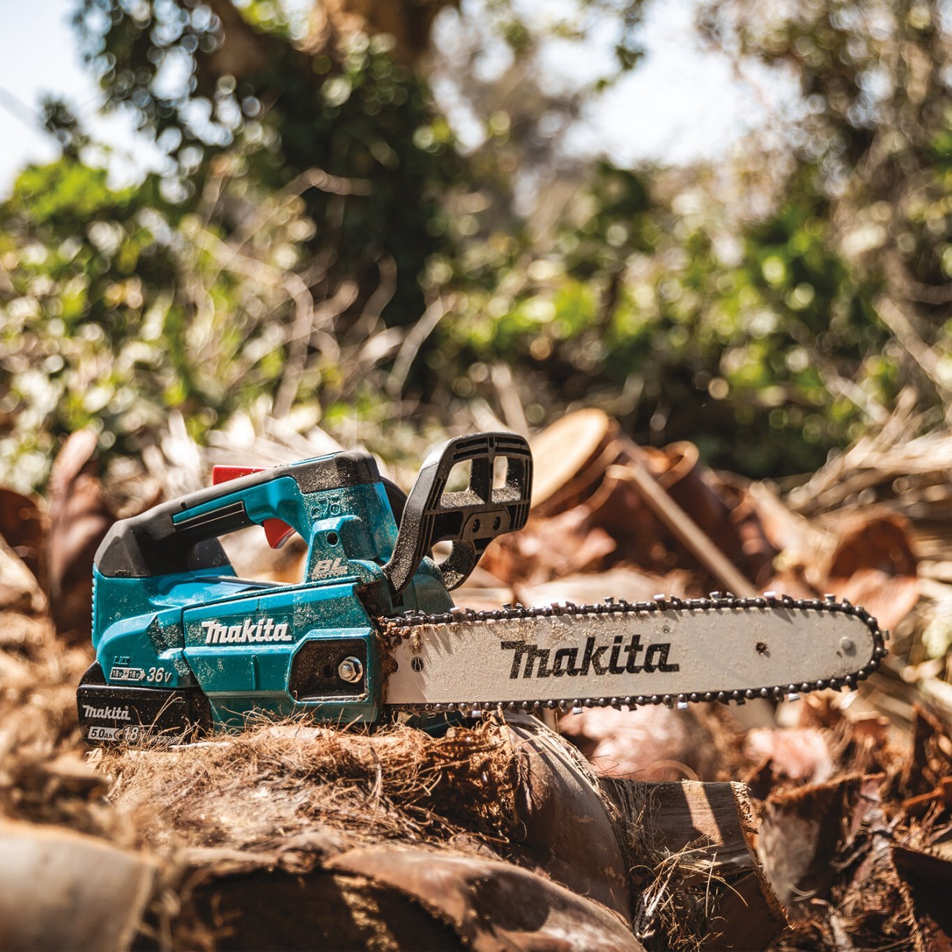 Makita 36V (18V X2) LXT® Brushless 14 Top Handle Chain Saw Kit (5.0Ah)