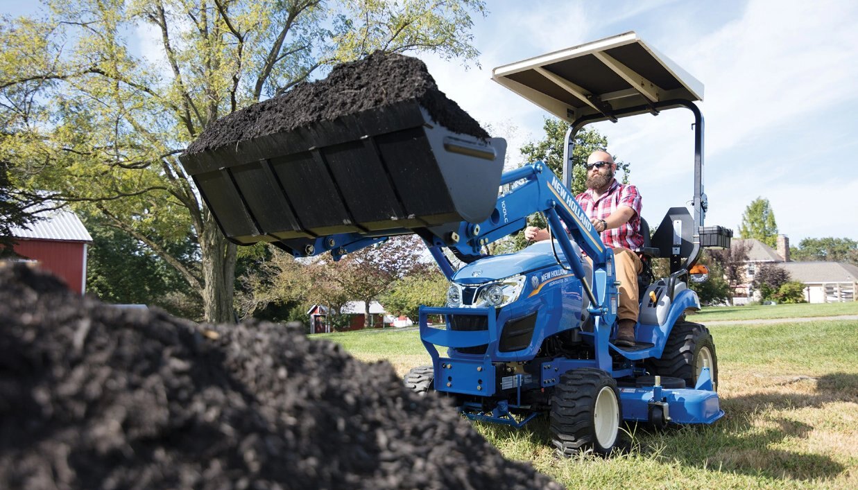 New Holland WORKMASTER™ 25S Sub Compact WORKMASTER™ 25S Open Air + 100LC LOADER + 905GBL BACKHOE
