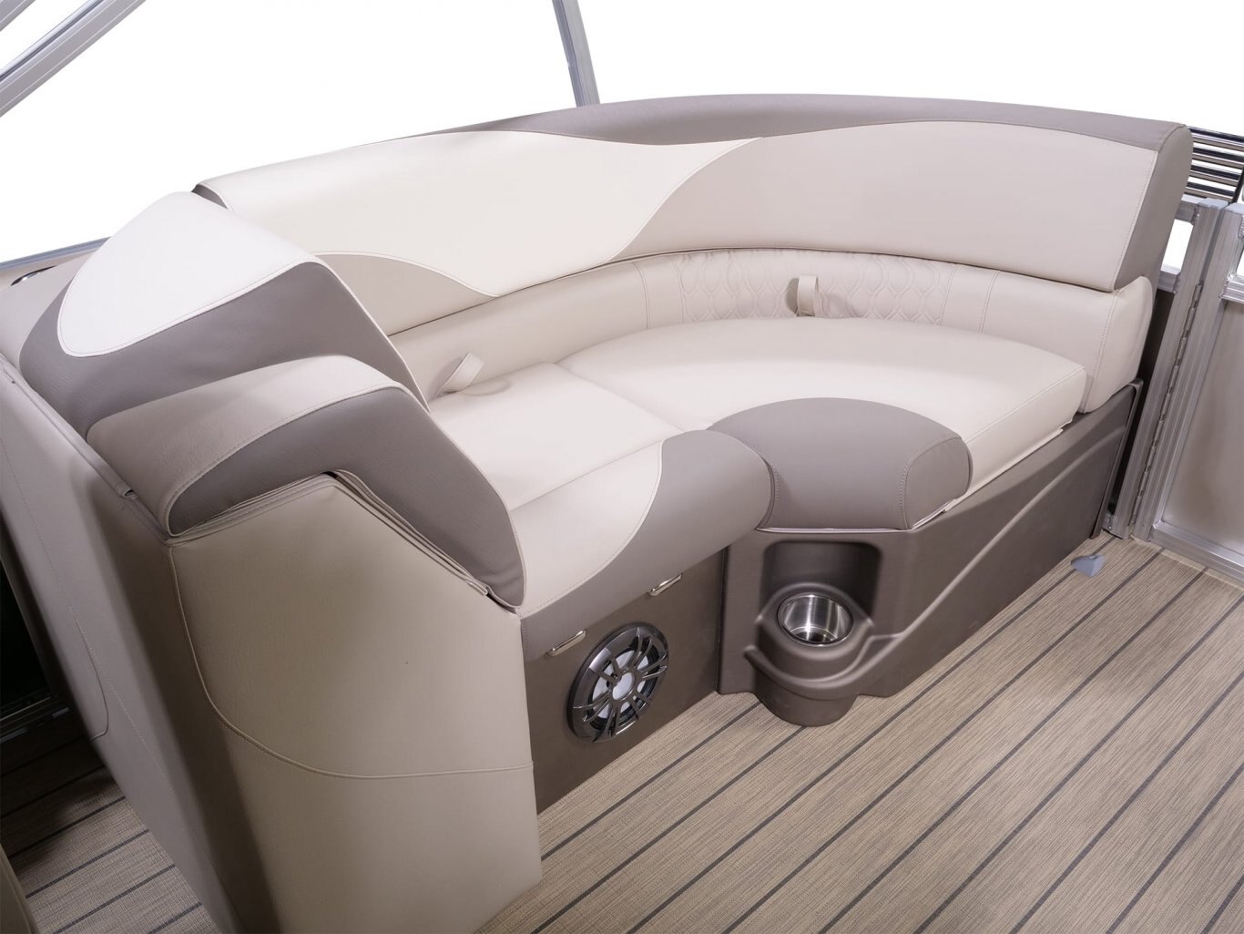 Legend Boats Q Series Lounge Sport PRO