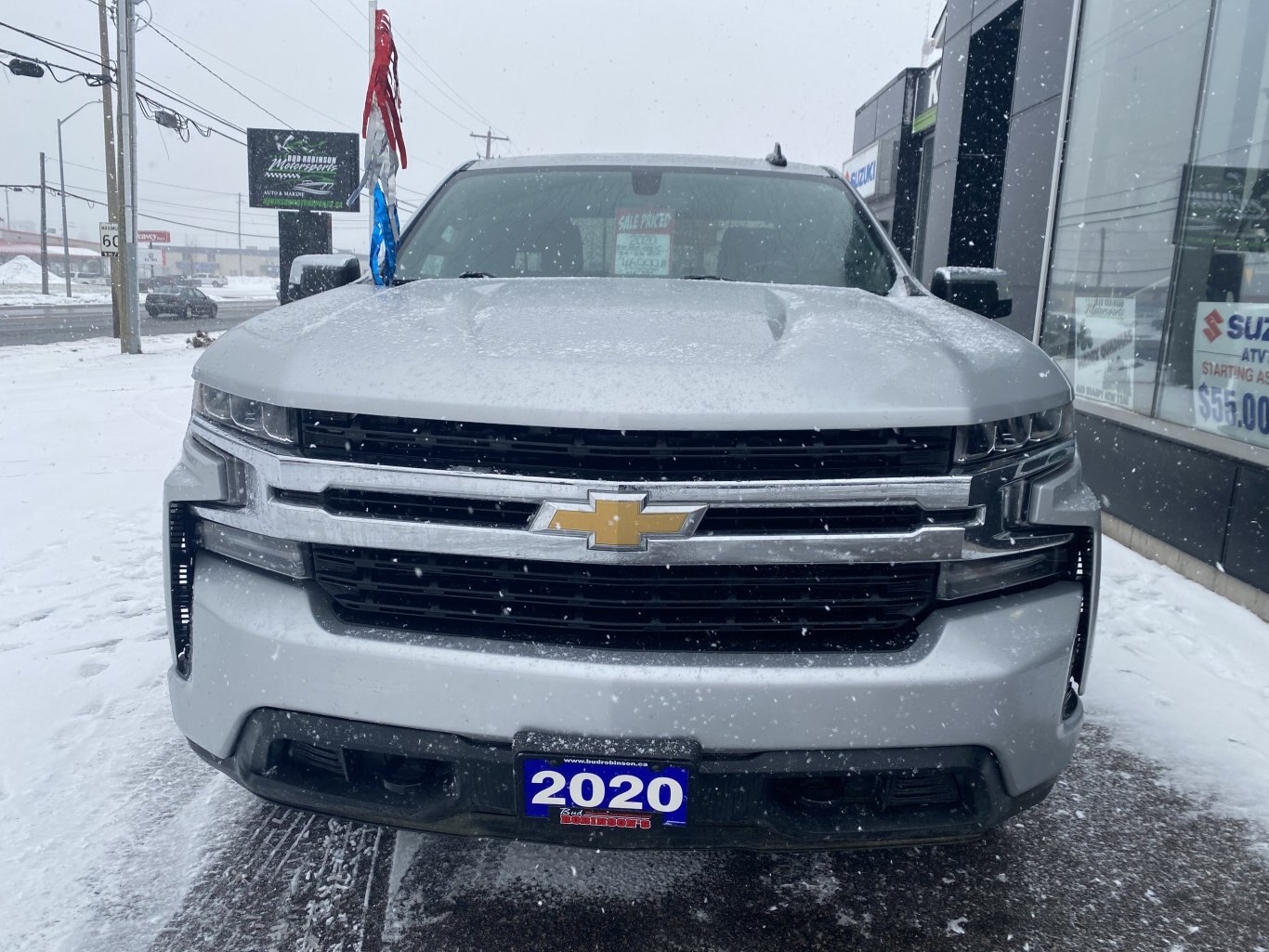 2020 CHEVROLET SILVERADO 1500 LT DOUBLE CAB WITH REAR VIEW CAMERA, ONSTAR SERVICES & HEATED SEATS!!