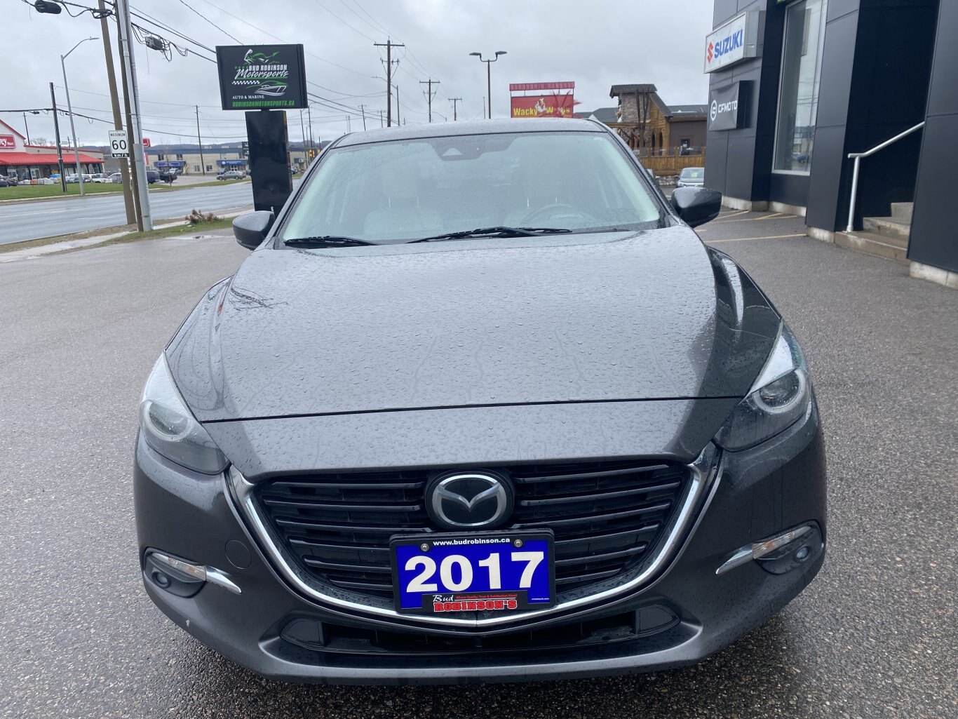 2017 MAZDA 3 GT FRONT WHEEL DRIVE WITH SUNROOF, LEATHER SEATS, HEATED SEATS, REAR VIEW CAMERA, HEATED STEERING WHEEL AND NAVIGATION!!