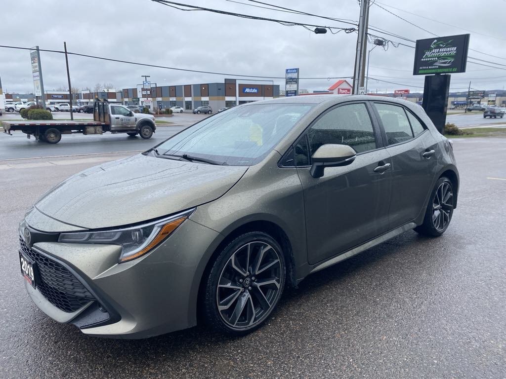 2019 TOYOTA COROLLA SE FWD WITH HEATED SEATS AND REAR VIEW CAMERA!!