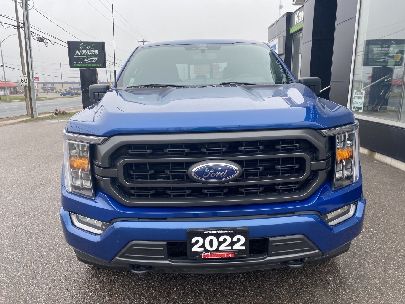 2022 FORD F 150 XLT/FX4 SPORT 4X4 SUPERCREW CAB 6.5 FT W/HEATED SEATS, REAR VIEW CAMERA, REMOTE START AND NAVIGATION!!