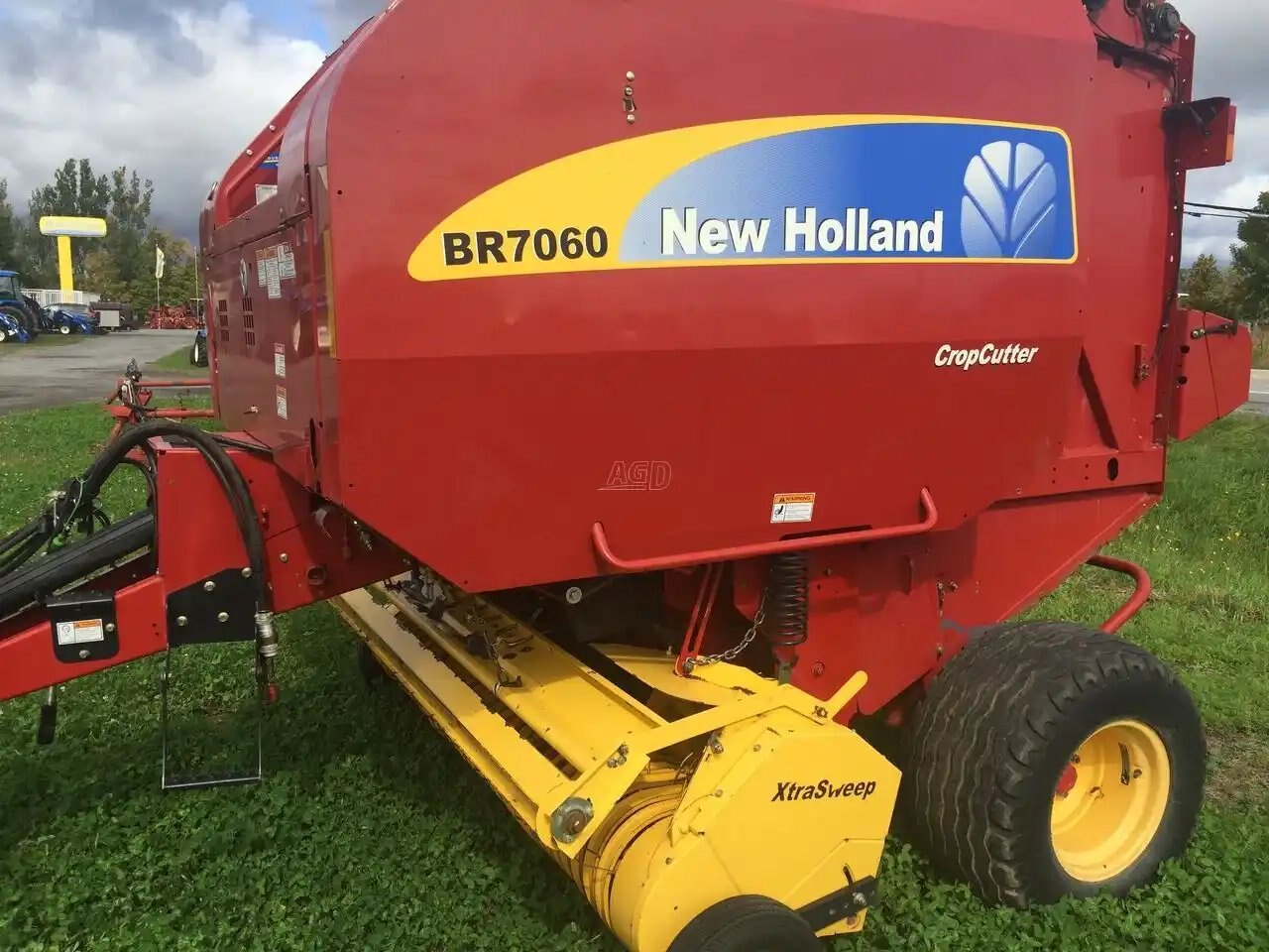 2014 New Holland BR7060