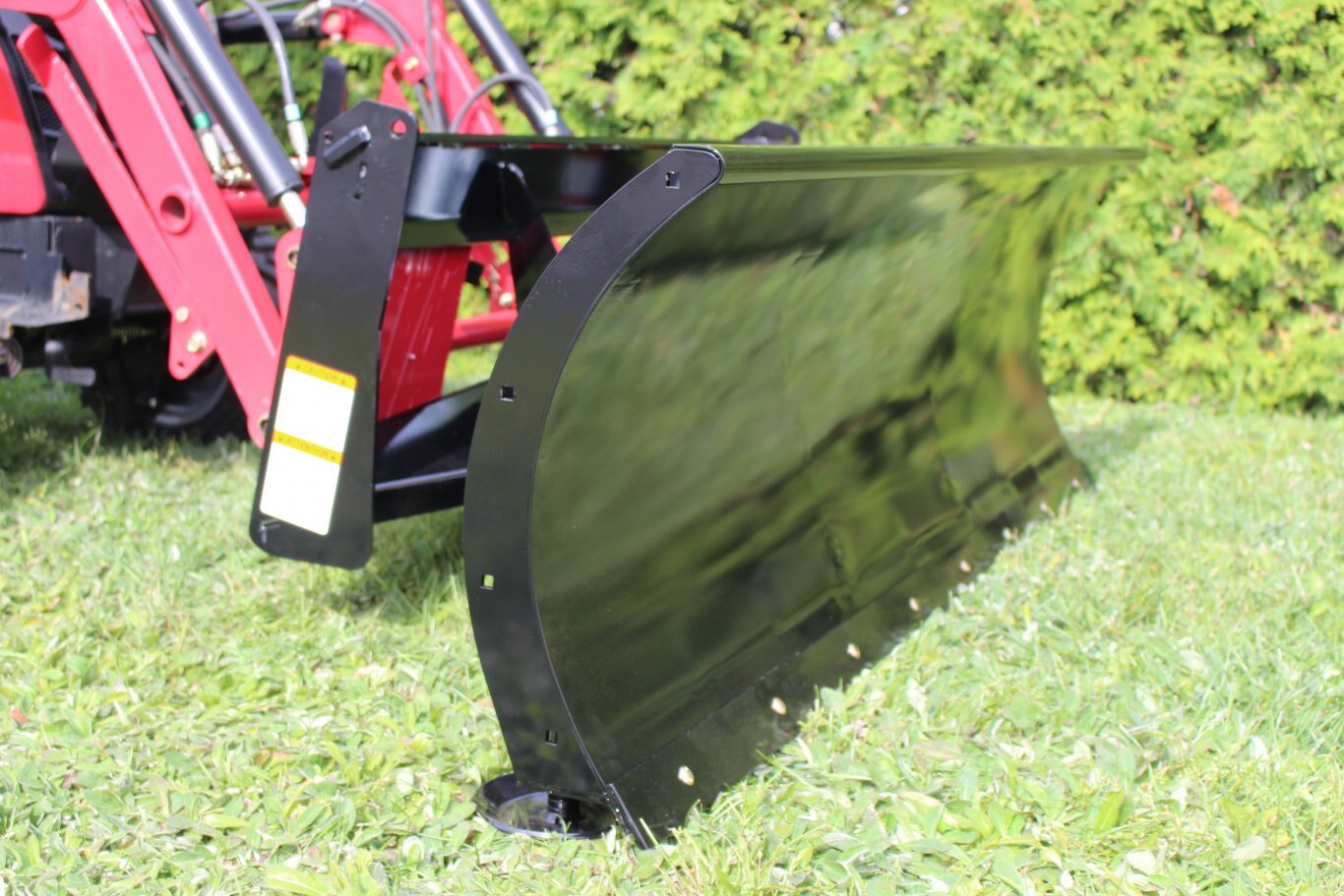 Bercomac Residential type Snow Blade for tractors equipped with Skid Steer style attach