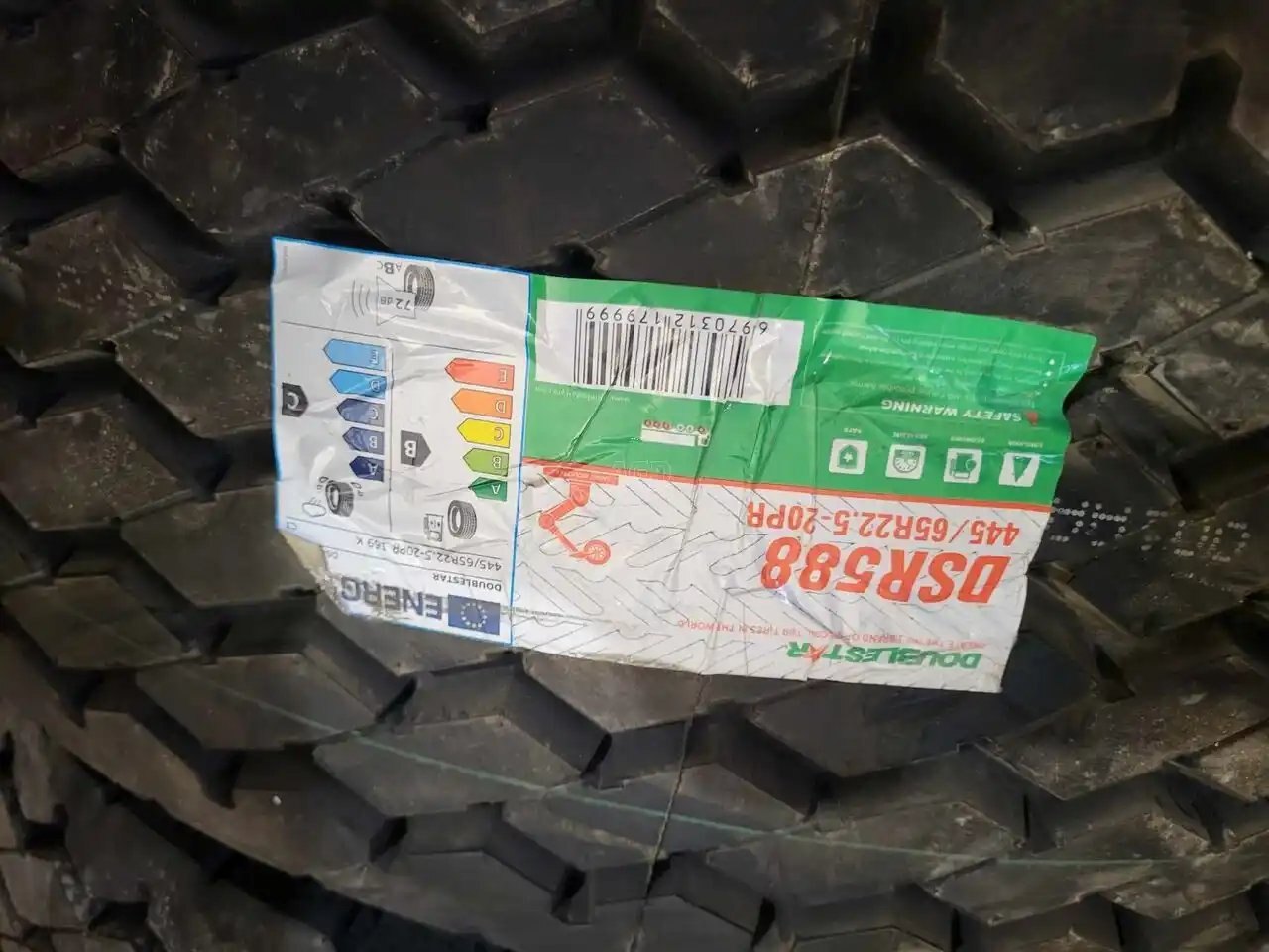 0 ***MANUFACTURER NOT SPECIFIED*** 445/65R22.5