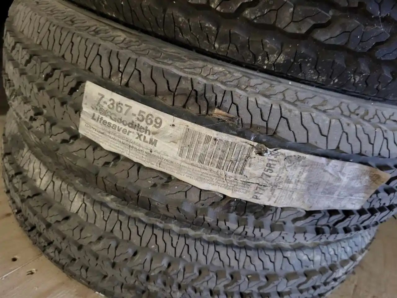 0 ***MANUFACTURER NOT SPECIFIED*** 165/80R14