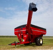 Unverferth Equipment X-TREME Front-Fold Auger Grain Carts 