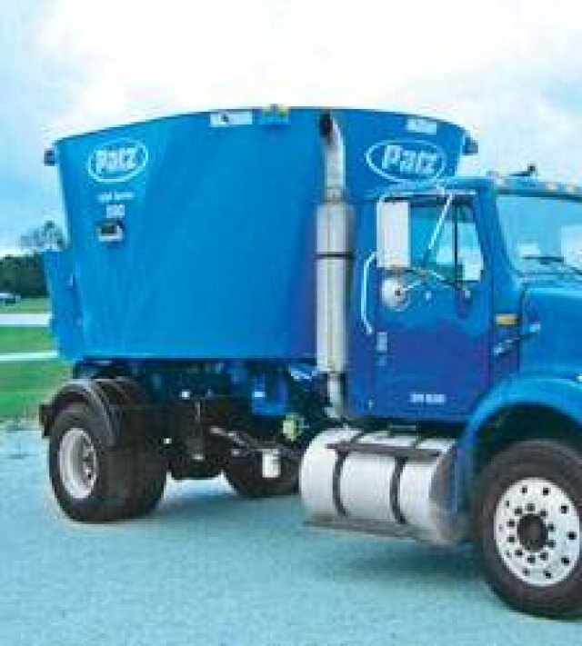 Patz 1200 Series Truck TMR Vertical Mixer