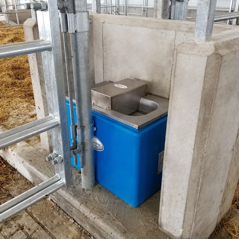 Canarm Heated Poly Waterer