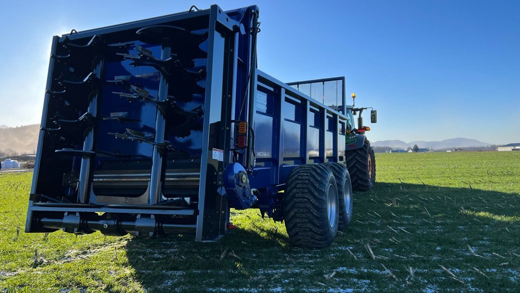JBS E-Series 4.0 Manure Spreaders | Embro Farm Systems - Embro Ontario ...