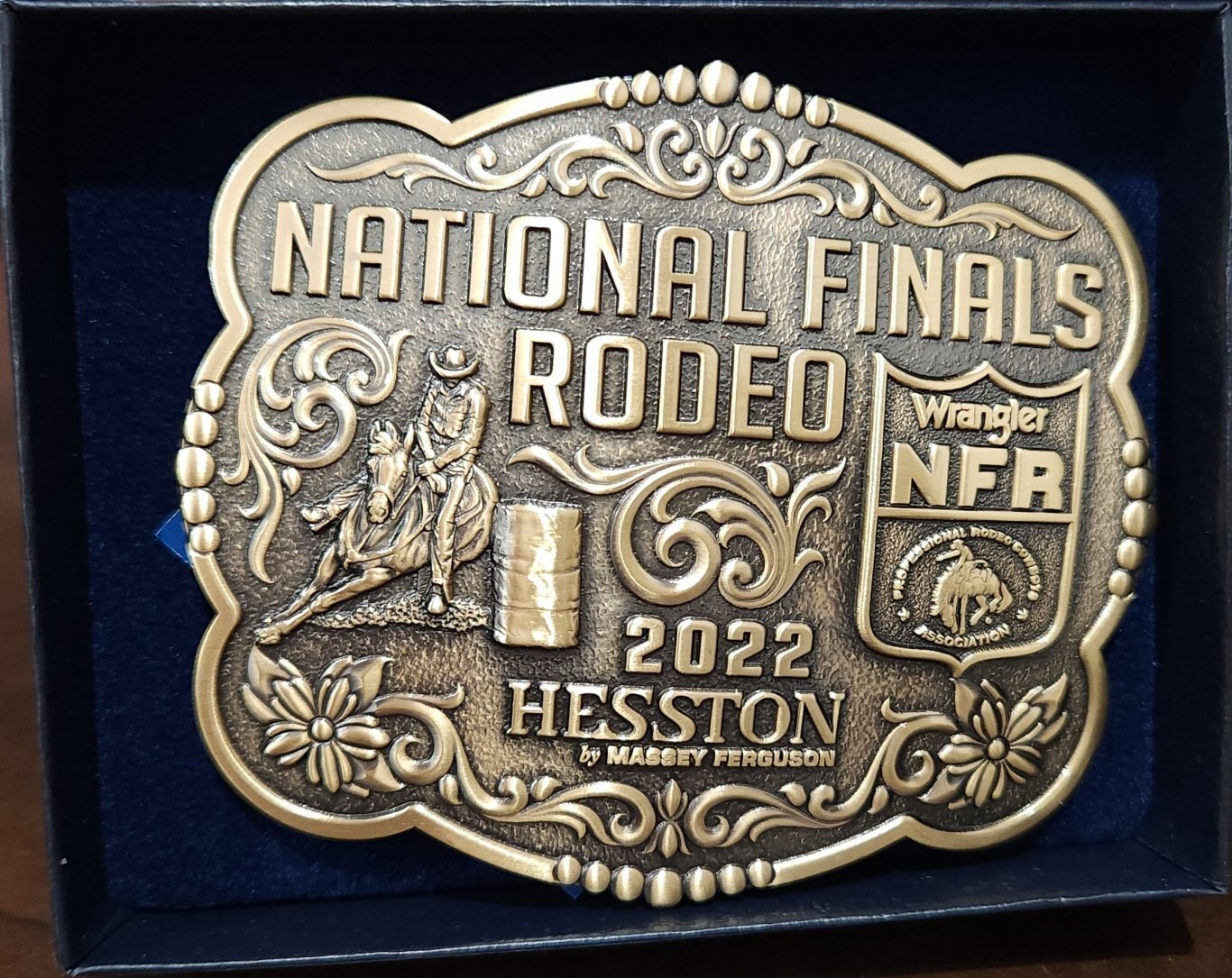 HESSTON NATIONAL FINALS RODEO BELT BUCKLES Bronze