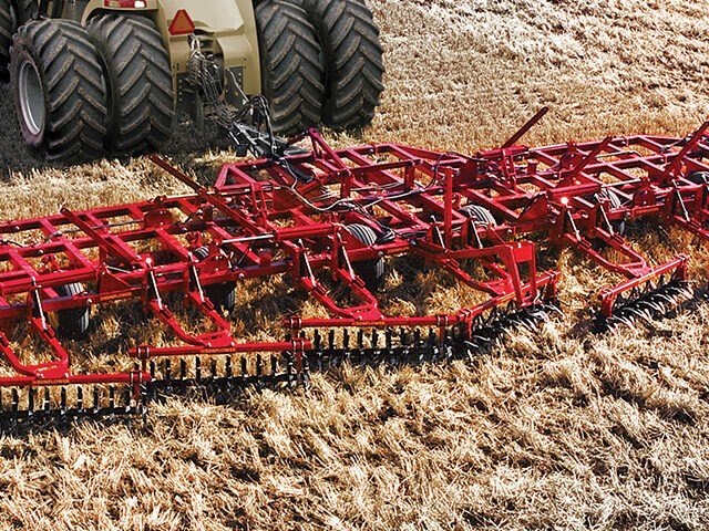 Multiple Blade Plows Sunflower 3300 SERIES BLADE PLOWS | Farm Equipment & Service - Notre ...