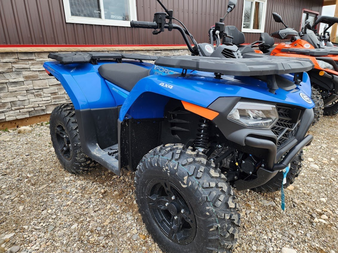CFMoto UFORCE 1000 EPS Blue with Enclosed Heated Cab