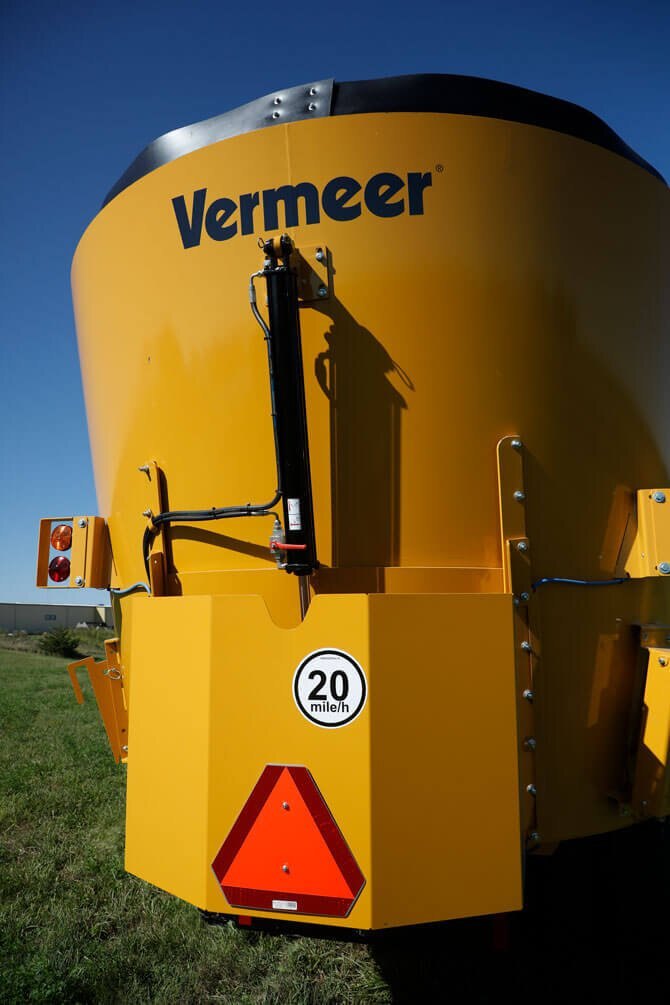Vermeer VT1150 PREMIUM TWIN SCREW VERTICAL MIXER