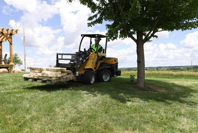 Vermeer ATX530 COMPACT ARTICULATED LOADERS