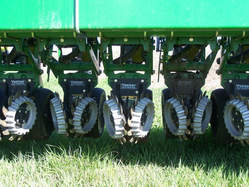 Yetter 2967 029A/097A Short, Floating Residue Manager
