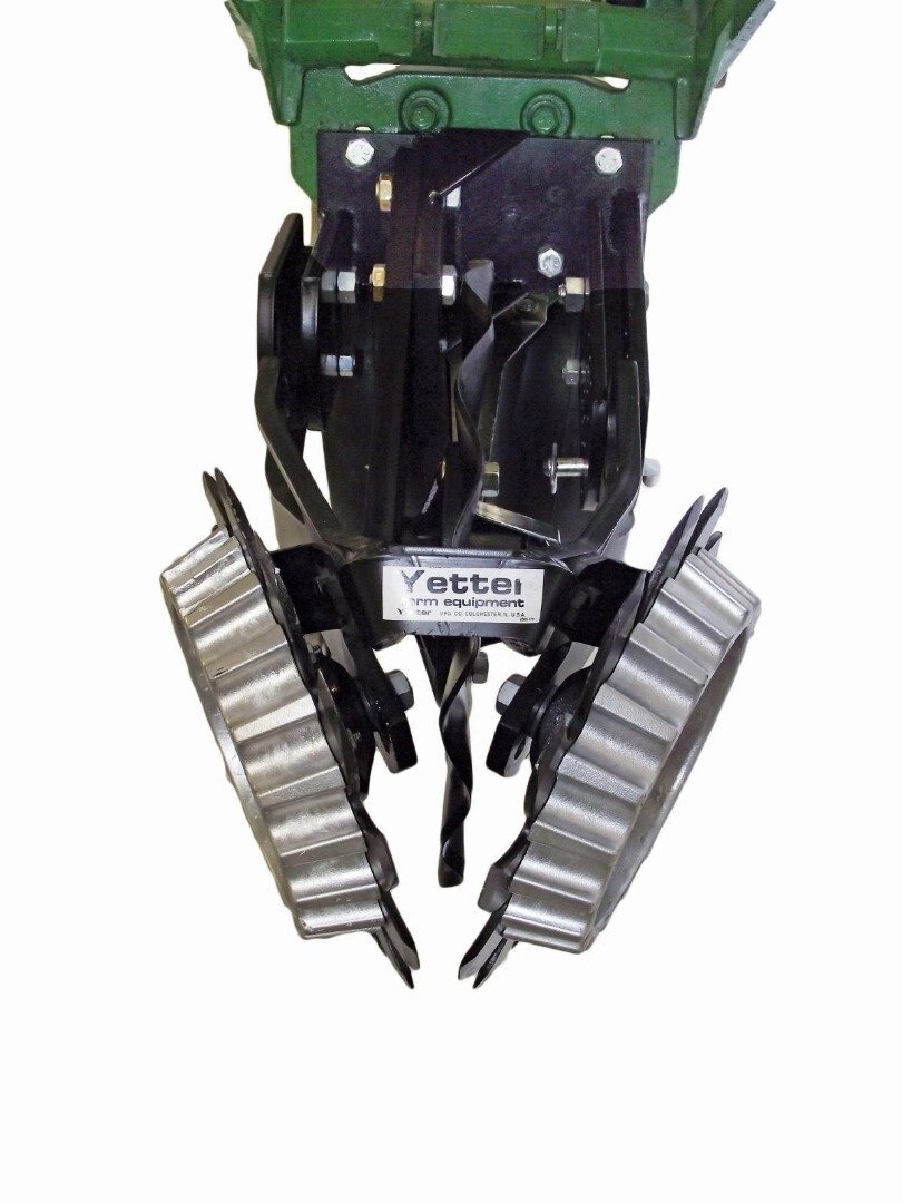 Yetter 2967 007 Floating Row Cleaner for No Till Coulters