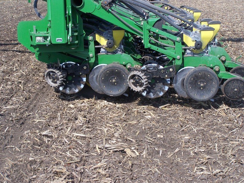 Yetter 2967 042A Floating Residue Manager John Deere Coulters