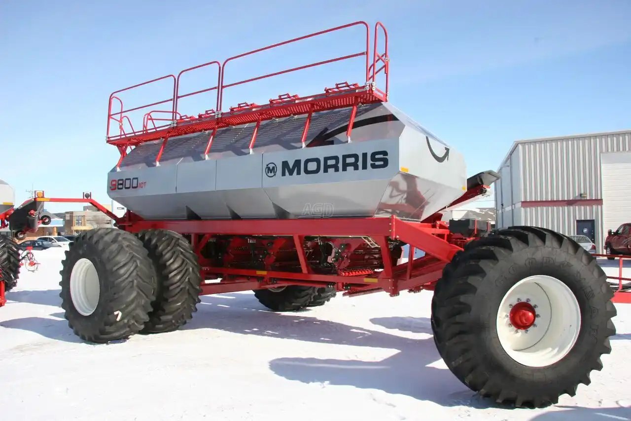 2023 Morris 9800